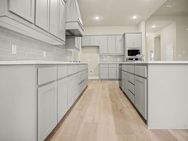 1027 Ella Drive, Desoto, TX 75115