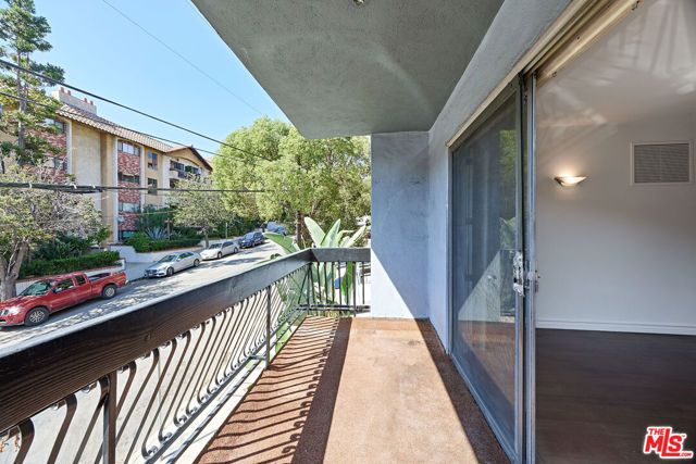 1734 N Fuller Avenue 201, Los Angeles, CA 90046