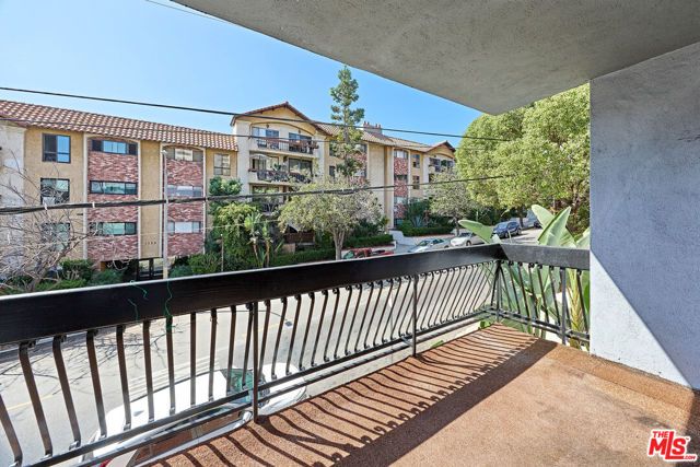 1734 N Fuller Avenue 201, Los Angeles, CA 90046