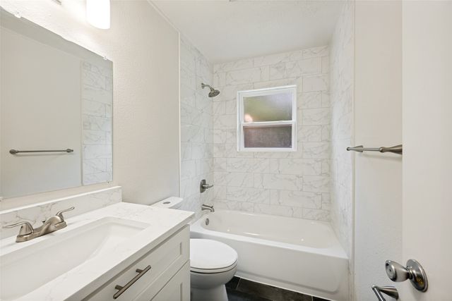 420 Arthur Drive, Hurst, TX 76053