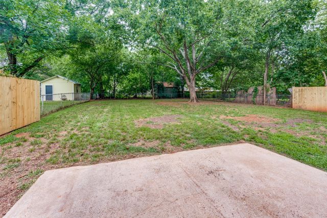 420 Arthur Drive, Hurst, TX 76053