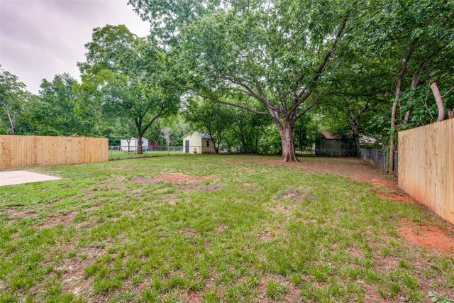 420 Arthur Drive, Hurst, TX 76053