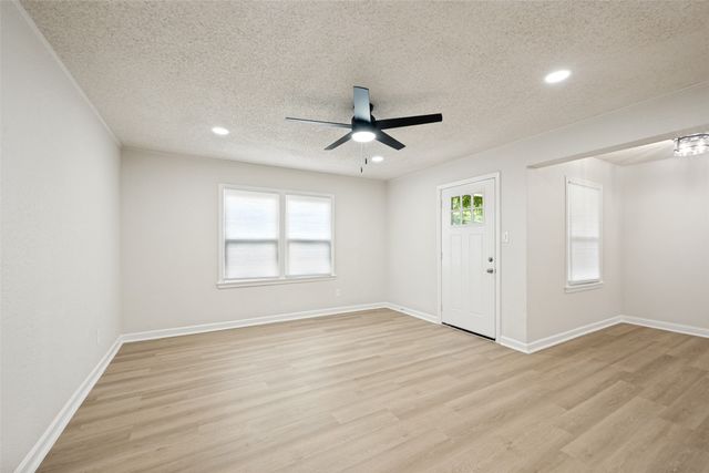 420 Arthur Drive, Hurst, TX 76053
