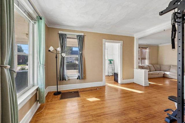 606 Chestnut Street, Janesville, WI 53548
