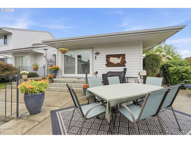7995 Sw SACAJAWEA Way, Wilsonville, OR 97070