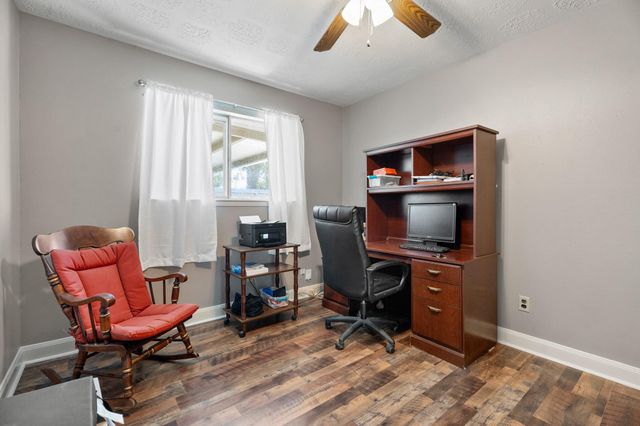 902 E X Street, Deer Park, TX 77536