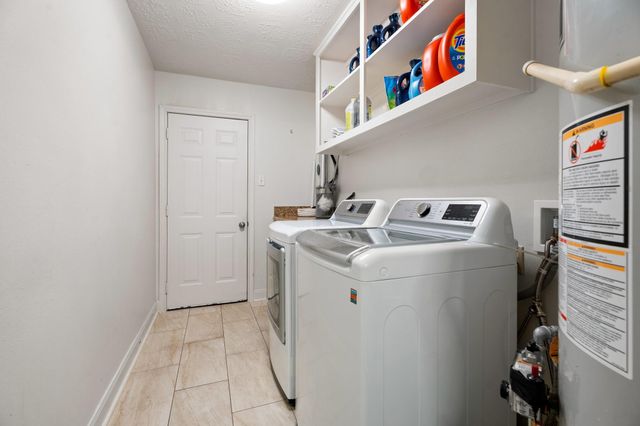 902 E X Street, Deer Park, TX 77536