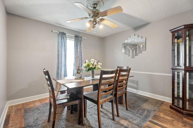 902 E X Street, Deer Park, TX 77536