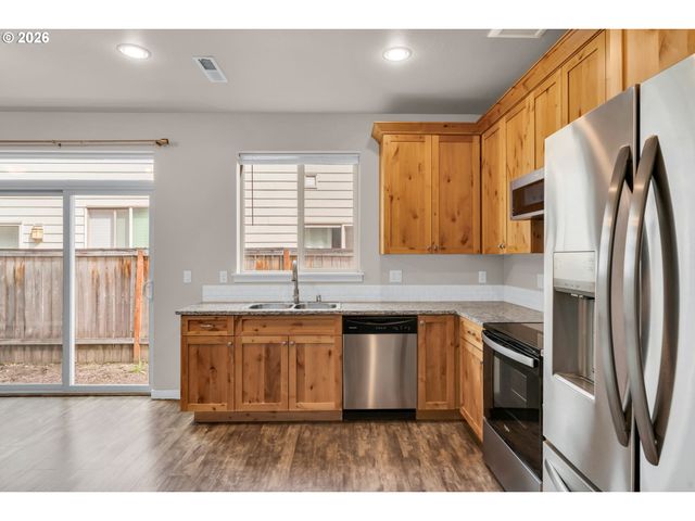 1322 Ne 82ND Dr, Vancouver, WA 98665