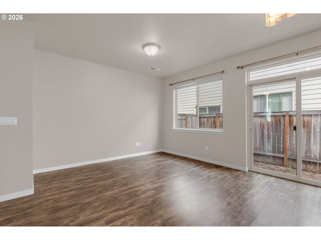 1322 Ne 82ND Dr, Vancouver, WA 98665