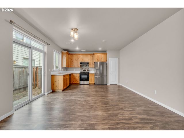 1322 Ne 82ND Dr, Vancouver, WA 98665
