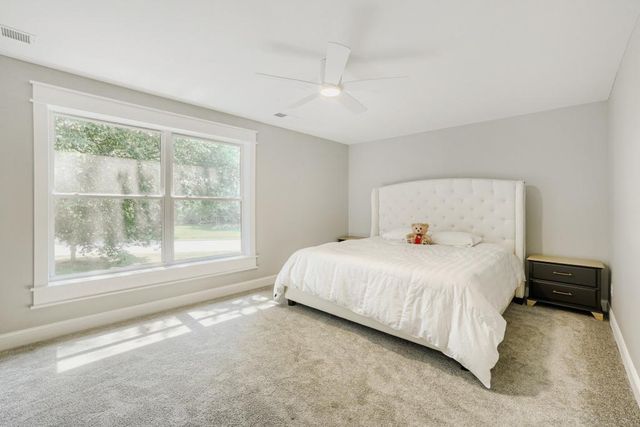 15600 26th Avenue N D, Plymouth, MN 55447