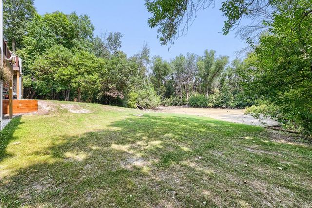 15600 26th Avenue N D, Plymouth, MN 55447