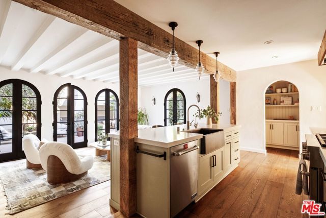 6677 Maryland Drive, Los Angeles, CA 90048