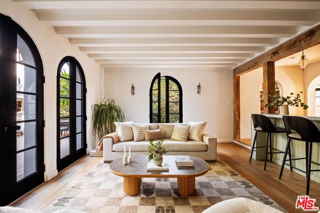 6677 Maryland Drive, Los Angeles, CA 90048