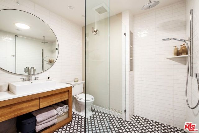 6677 Maryland Drive, Los Angeles, CA 90048