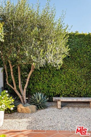 6677 Maryland Drive, Los Angeles, CA 90048