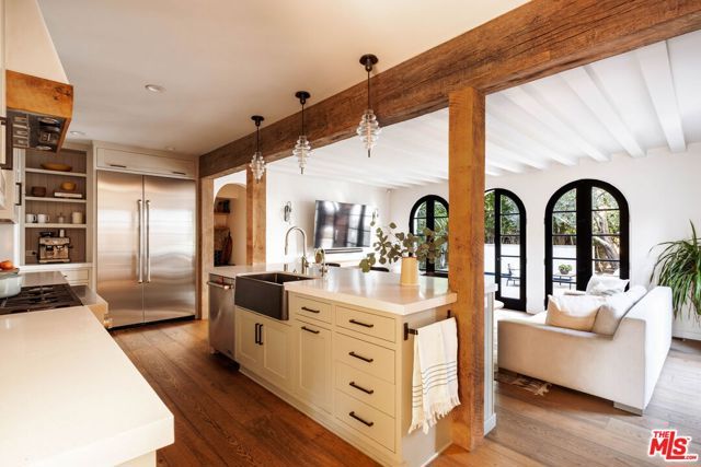 6677 Maryland Drive, Los Angeles, CA 90048