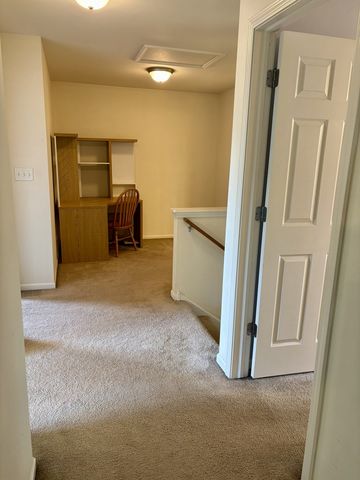 624 Vista Drive, Oswego, IL 60543