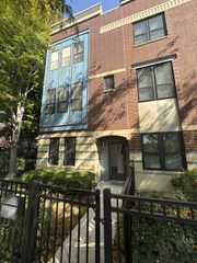 1153 N Cambridge Avenue, Chicago, IL 60610