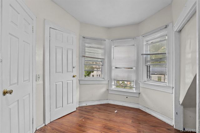 112 S 7th Avenue, Mount Vernon, NY 10550