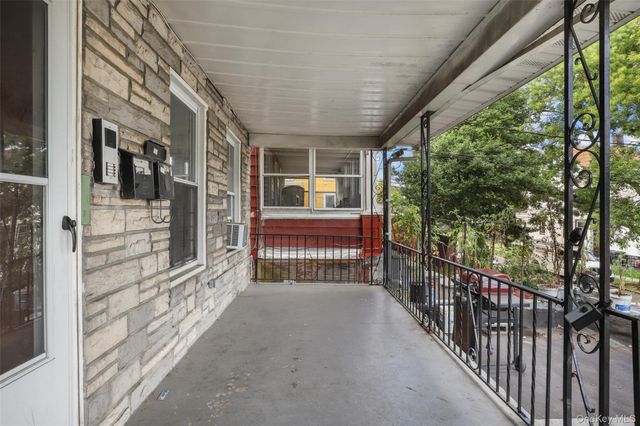 112 S 7th Avenue, Mount Vernon, NY 10550