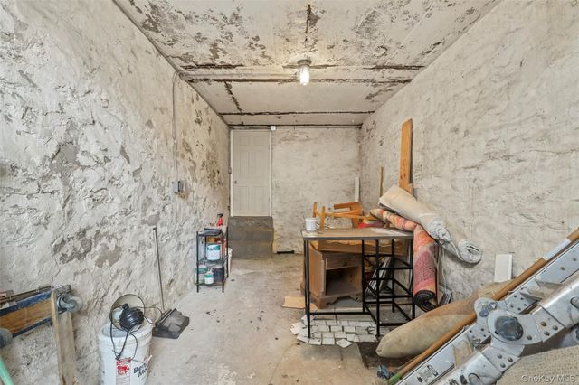 112 S 7th Avenue, Mount Vernon, NY 10550