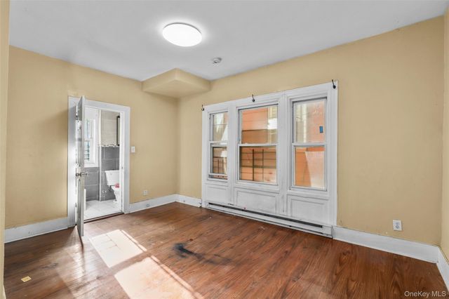 112 S 7th Avenue, Mount Vernon, NY 10550