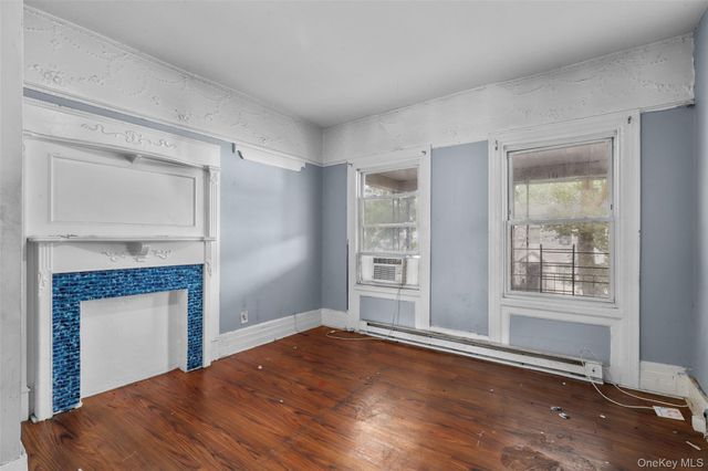 112 S 7th Avenue, Mount Vernon, NY 10550