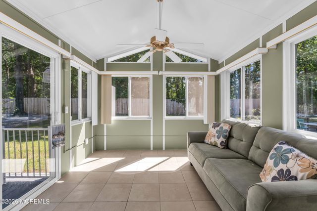 87 Mount Matterhorn Lane, Toms River, NJ 08753