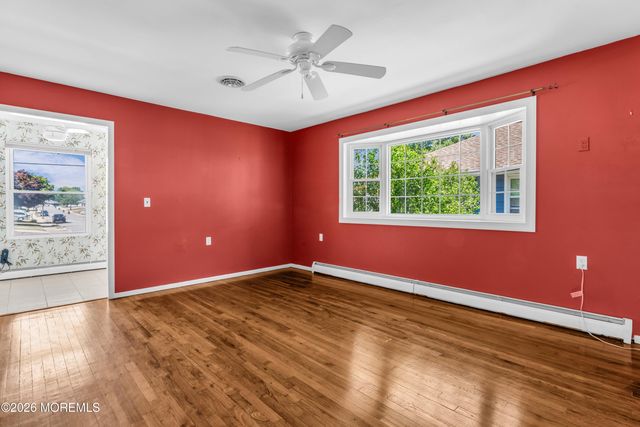 87 Mount Matterhorn Lane, Toms River, NJ 08753