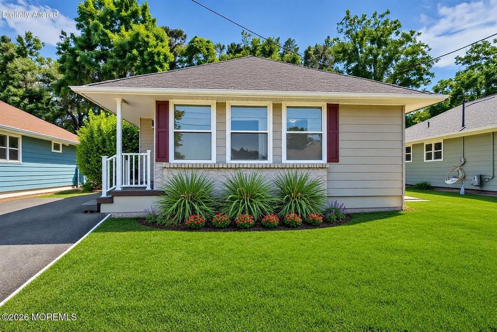87 Mount Matterhorn Lane, Toms River, NJ 08753