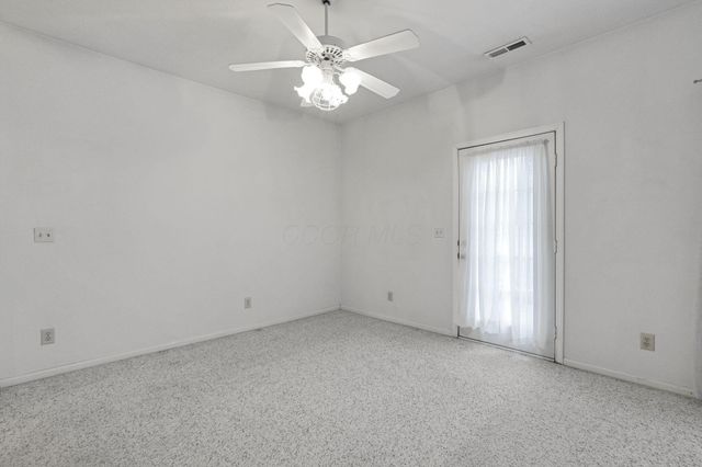 2500 Swan Drive, Grove City, OH 43123