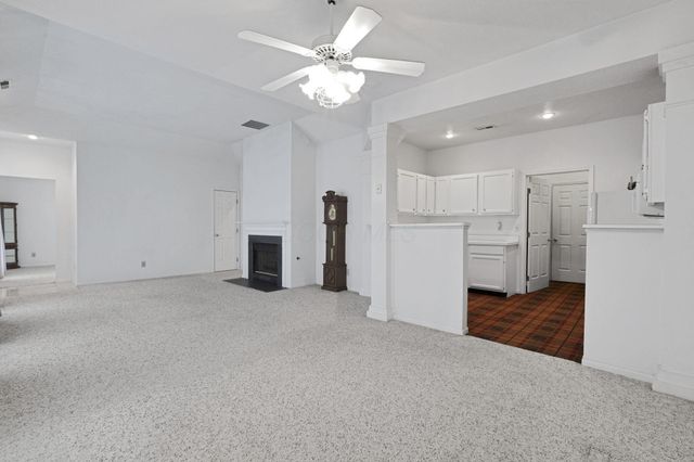 2500 Swan Drive, Grove City, OH 43123