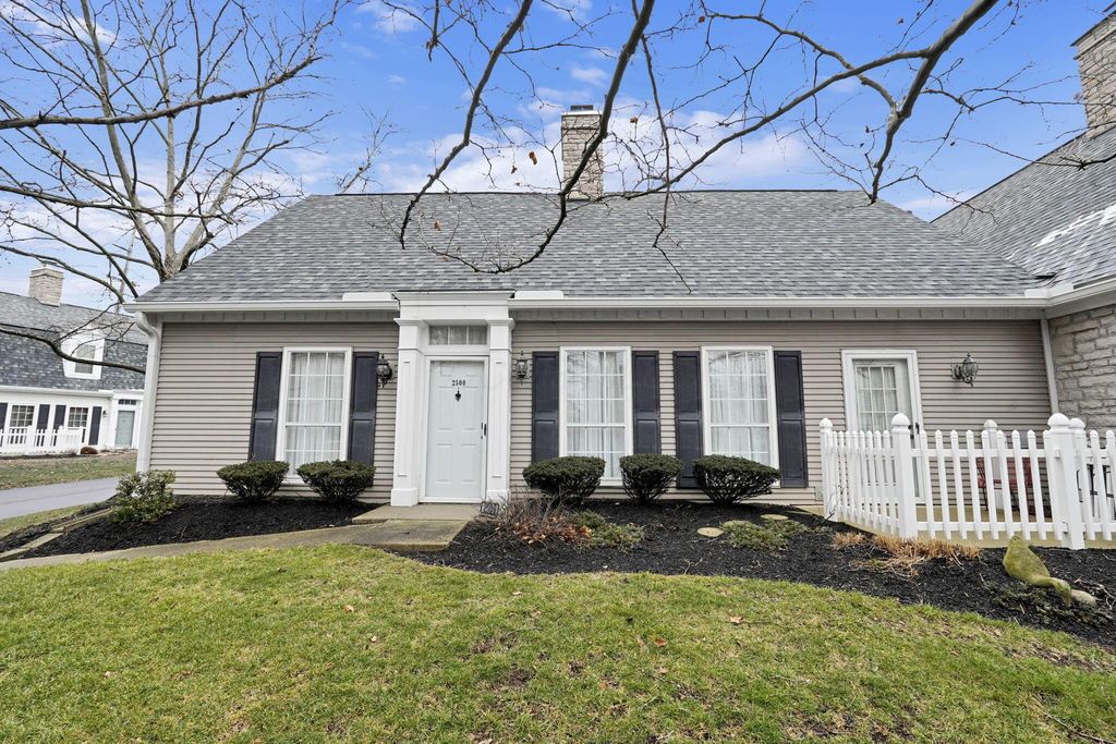 2500 Swan Drive, Grove City, OH 43123