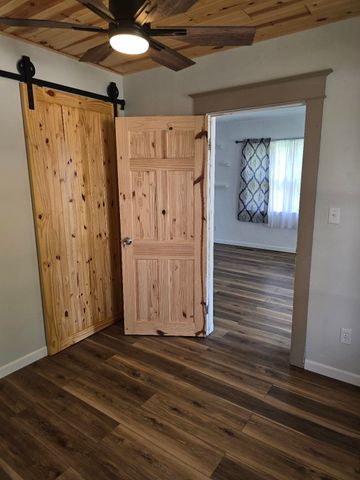 106 E Summit Street, Durand, MI 48429