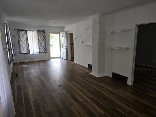 106 E Summit Street, Durand, MI 48429