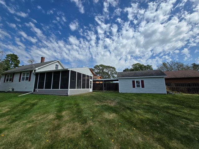 106 E Summit Street, Durand, MI 48429