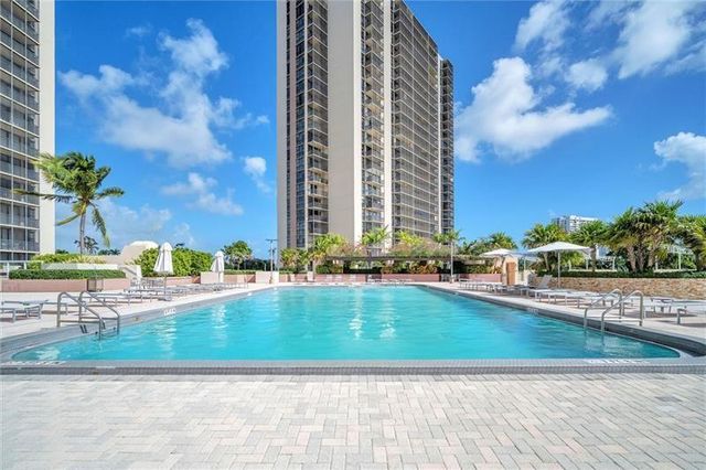 20301 W Country Club Drive 1222, Aventura, FL 33180