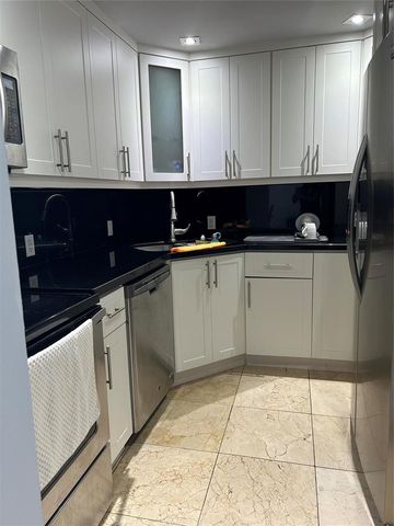 20301 W Country Club Drive 1222, Aventura, FL 33180
