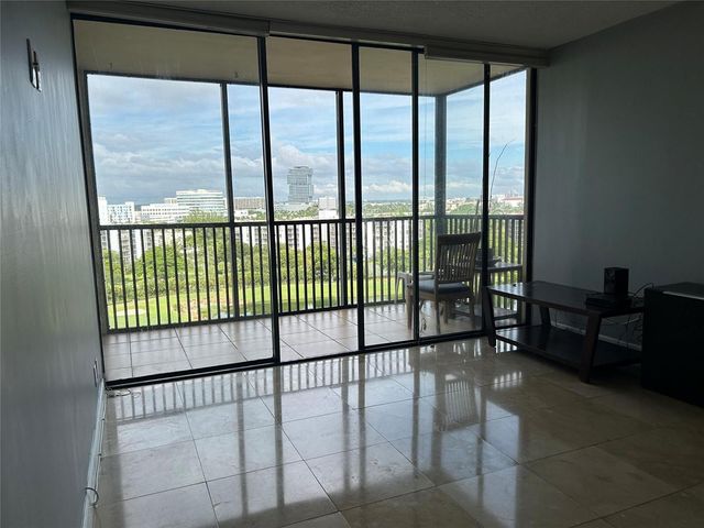 20301 W Country Club Drive 1222, Aventura, FL 33180