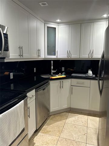 20301 W Country Club Drive 1222, Aventura, FL 33180