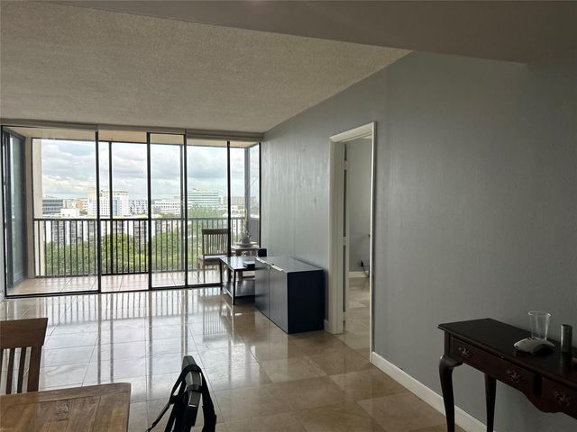 20301 W Country Club Drive 1222, Aventura, FL 33180