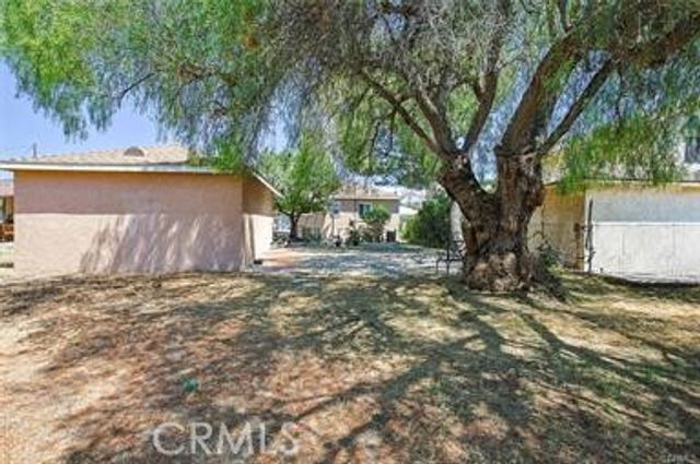 10634 Fes Street, Sun Valley, CA 91352