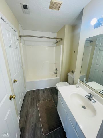 4936 Tuscany Lane, Indianapolis, IN 46254