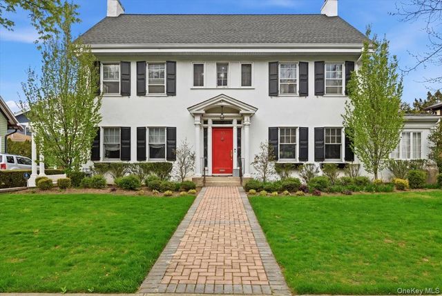 10 Massachusetts Boulevard, Bellerose Village, NY 11001
