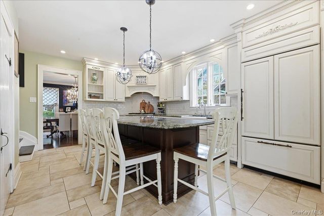 10 Massachusetts Boulevard, Bellerose Village, NY 11001