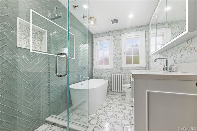 10 Massachusetts Boulevard, Bellerose Village, NY 11001