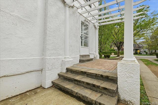 10 Massachusetts Boulevard, Bellerose Village, NY 11001