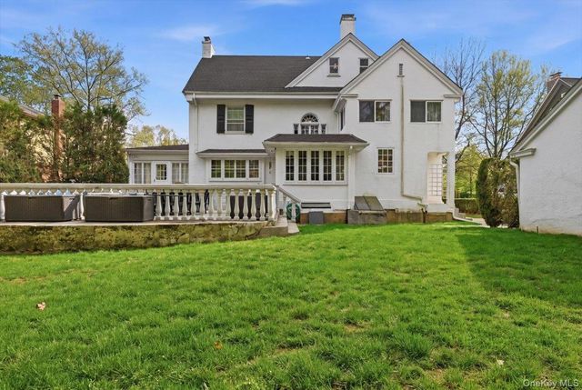 10 Massachusetts Boulevard, Bellerose Village, NY 11001